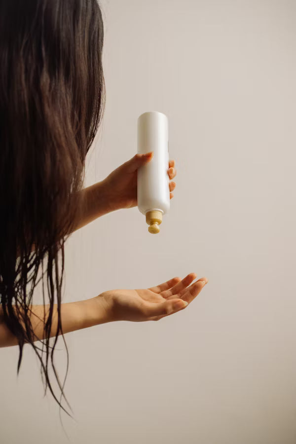 Anti Dandruff Shampoo for Dry Hair